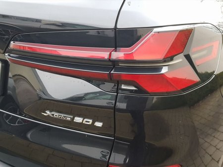 2025 BMW X5 xDrive50e M Sport thumbnail