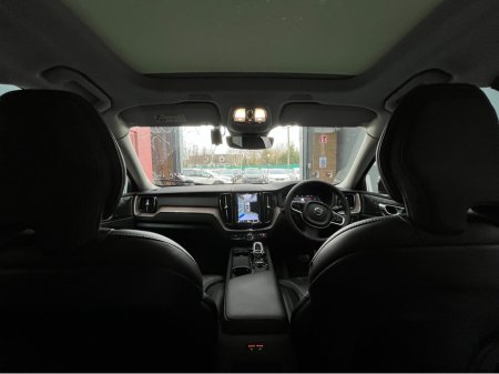 2022 Volvo XC60 - thumbnail 18