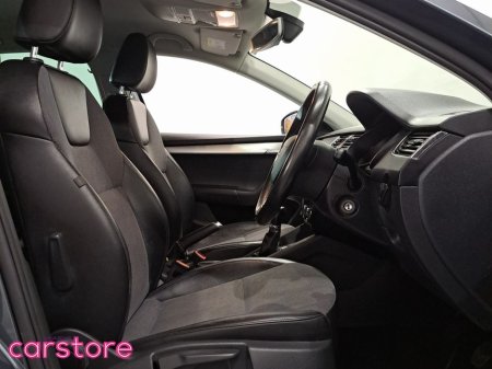 2020 Skoda Octavia - thumbnail 12