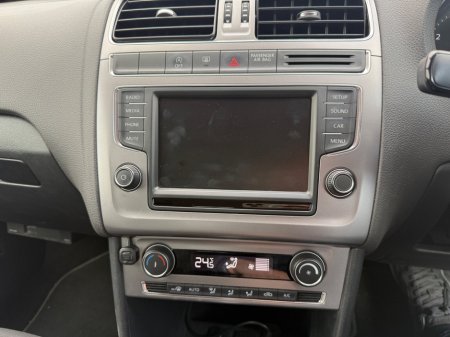 2015 Volkswagen Polo - thumbnail 12