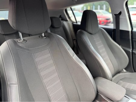 2019 Peugeot 308 ALLURE - 1.5 DIESEL - AUTO - 12M WARRANTY - CAR: 1755 €15,950 thumbnail