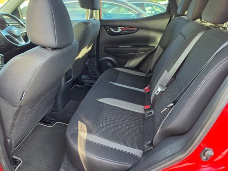 2017 Nissan Qashqai - thumbnail 19