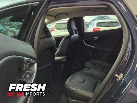 2015 Volvo V40 - thumbnail 15