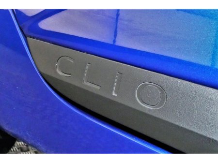 2022 Renault Clio - thumbnail 26