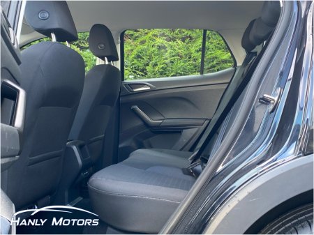 2022 Volkswagen T-Cross LIFE 1.0 TSI MANUAL 5SPEED 95BHP €22,950 thumbnail