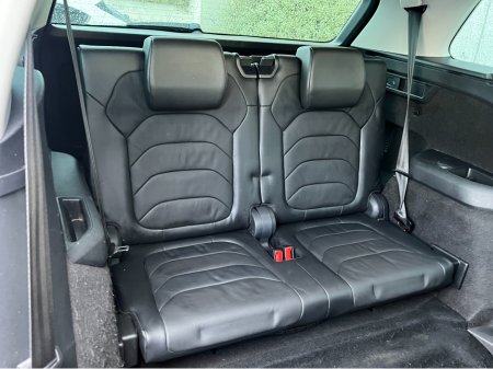 2020 Skoda Kodiaq 7 SEATER 4x4 STYLE AUTOMATIC 2.0 DIESEL //MASSIVE SPEC//CANTON SOUND SYSTEM//PANORAMIC GLASS ROOF//FULL LEATHER HEATED FRONT AND REAR SEATS// €36,950 thumbnail