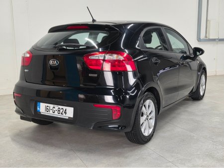 2016 Kia Rio - thumbnail 4