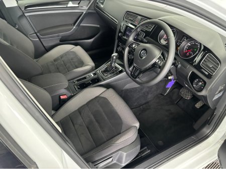 2013 Volkswagen Golf - thumbnail 5