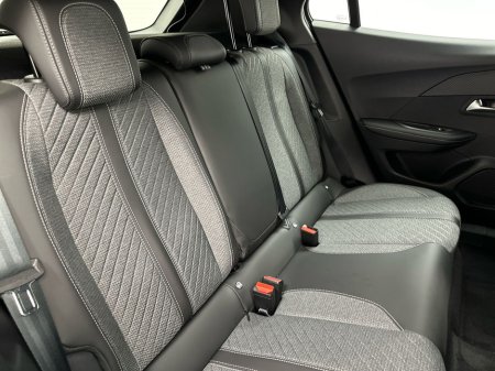 2026 Peugeot 2008 - thumbnail 10