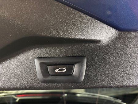 2022 BMW X5 xDrive45e xLine €59,950 thumbnail