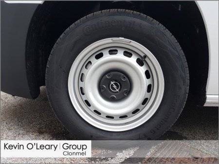 2026 Opel Combo COMBO 19 KOMF L1H1-1.5 100BHP D €20,995 thumbnail