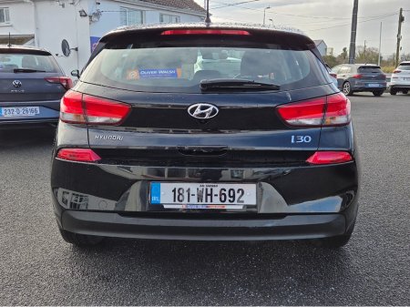 2018 Hyundai i30 I 30 DELUXE 5DR €14,950 thumbnail
