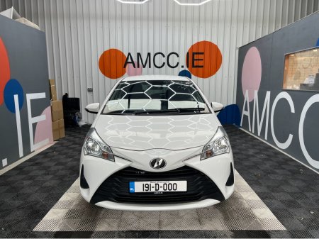 2019 Toyota Vitz - photo 6