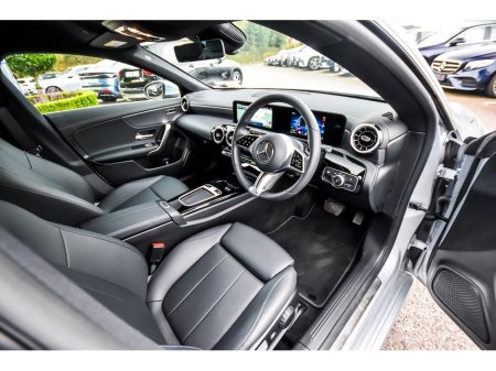 2025 Mercedes-Benz CLA Class - thumbnail 11