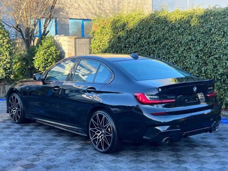 2020 BMW 3 Series 330e M-SPORT COMPETITION 2.0 HYBRID // 19" M-SPORT ALLOYS // LEATHER/SUEDE INTERIOR // DIGITAL CLUSTER €29,900 thumbnail