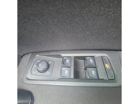 2016 Volkswagen Touran 1.2 TSI 110HP Trendline €15,950 thumbnail