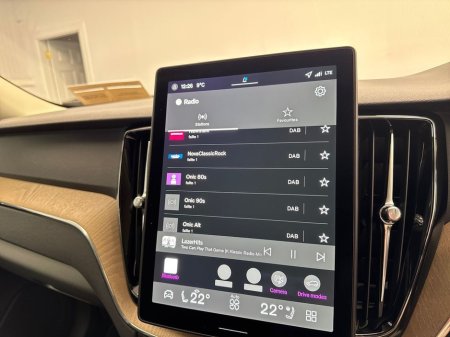 2026 Volvo XC60 - thumbnail 18