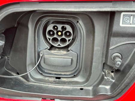 2021 Peugeot 2008 - thumbnail 35