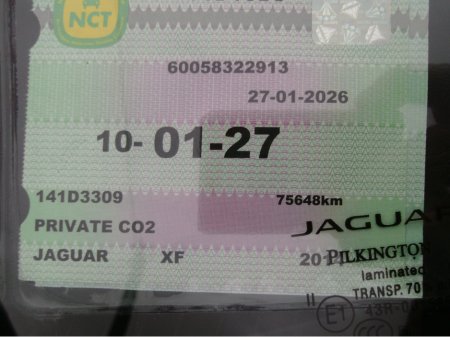 2014 Jaguar XF - thumbnail 2