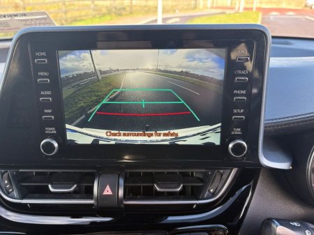 2022 Toyota C-HR 1.8 Hybrid Sport 4DR Auto, €26,900 thumbnail