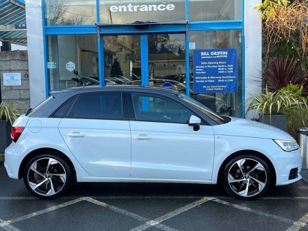 2018 Audi A1 S-LINE PACK 1.0 TFSI // NEW 17" S-LINE ALLOYS // HEATED SEATS // PARKING SENSORS €16,900 thumbnail