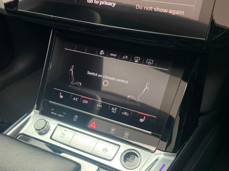 2022 Audi e-tron 55 VORSPRUNG QUATTRO €49,990 thumbnail