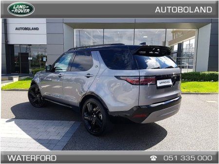 2023 Land Rover Discovery - view 3