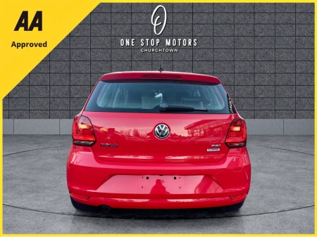 2016 Volkswagen Polo *HIGHLINE* 35,000KMS / LEATHER / HEATED SEATS / CAMERA / AUTO €13,900 thumbnail