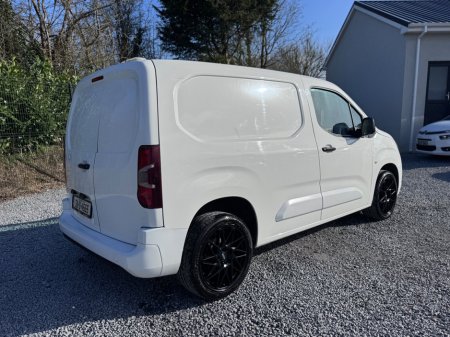 2021 Opel Combo - thumbnail 12