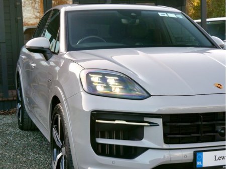 2024 Porsche Cayenne - thumbnail 11