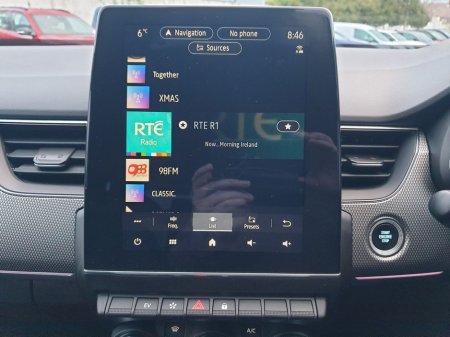 2022 Renault Arkana "S Edition" E-tech Hybrid 1.6 Petrol Automatic 145ps €21,995 thumbnail