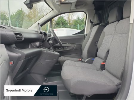 2026 Opel Combo 19 KOMF L1H1-1.5 100PS D €27,500 thumbnail