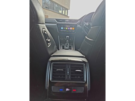 2022 Skoda Superb - thumbnail 14