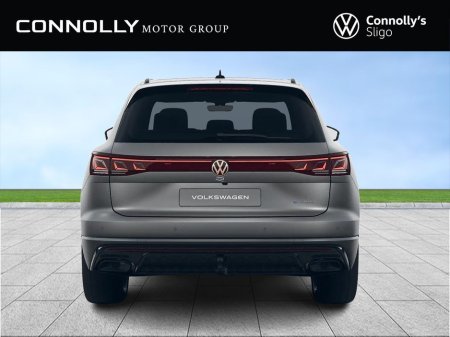 2026 Volkswagen Touareg R 3.0 TSI PHEV 462HP €114,665 thumbnail