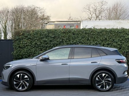 2023 Volkswagen ID.4 PRO LIFE 77KWH // DIGITAL CLUSTER // APPLE CARPLAY/ANDROID AUTO // DIAMOND CUT ALLOYS €24,250 thumbnail