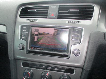 2016 Volkswagen Golf - thumbnail 2