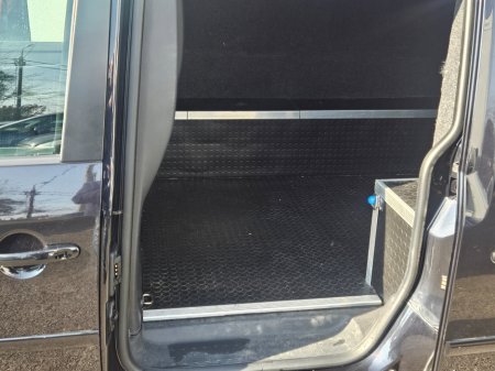 2020 Volkswagen Caddy - thumbnail 11