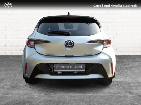 2023 Toyota Corolla Hybrid Luna Sport HB €27,950 thumbnail