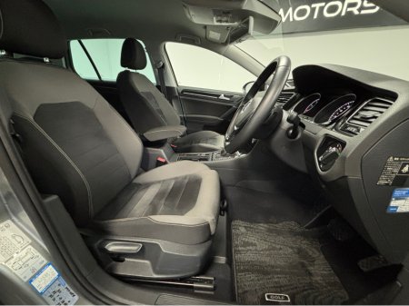 2016 Volkswagen Golf - thumbnail 10