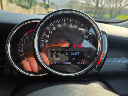 2018 MINI Cooper - thumbnail 17