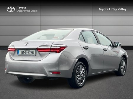 2018 Toyota Corolla - thumbnail 2