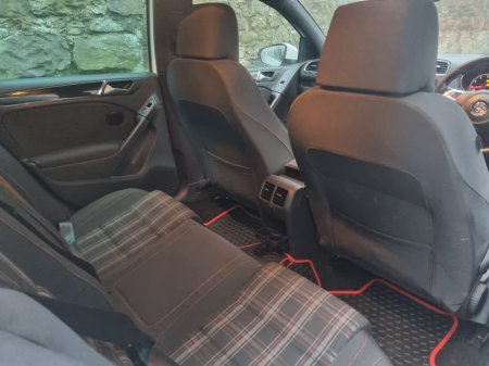 2010 Volkswagen Golf 2.0 TSI 4MOTION R €8,750 thumbnail