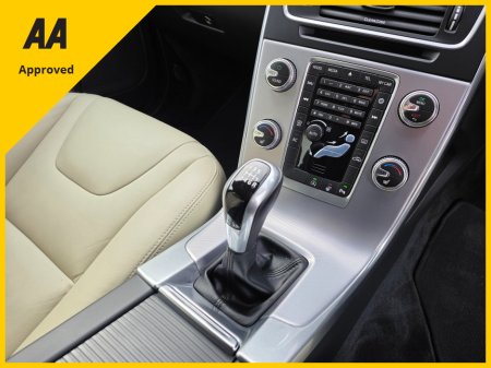 2018 Volvo S60 - thumbnail 13