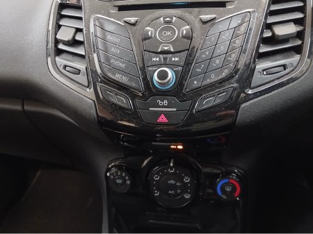 2017 Ford Fiesta - thumbnail 6