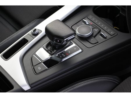 2016 Audi A4 - thumbnail 5