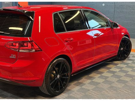 2015 Volkswagen Golf 1.4 TSI 5DR 150HP Highline €15,900 thumbnail