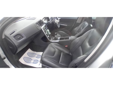2015 Volvo V60 D2 SE 5DR...LOW MILEAGE... €10,950 thumbnail