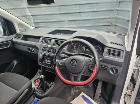 2018 Volkswagen Caddy PV TDI 75HP MANUAL 5SPEED 5DR €8,500 thumbnail