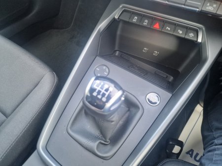 2025 Audi A3 SB 30 TDI 115HP SE*QUALITY ASSURED USED CARS*SIMI APPROVED*GREAT RATE FINANCE AVAILABLE*WELCOME TO DAVID QUIGLEY AUTOS* €34,950 thumbnail