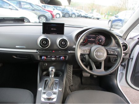 2018 Audi A3 - thumbnail 11